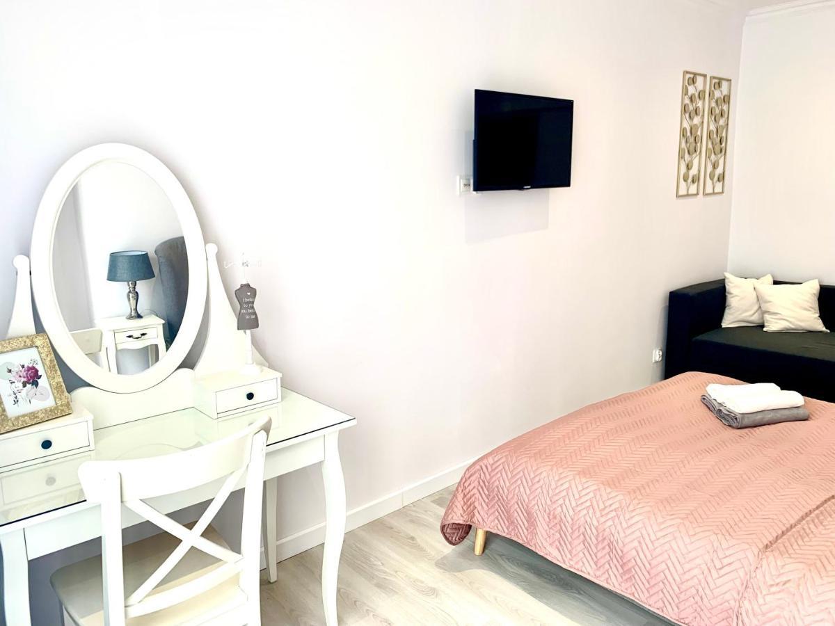 Apartamenty Sienkiewicza - Bezplatny Parking, Centrum, Park, Fv Kielce Exteriér fotografie